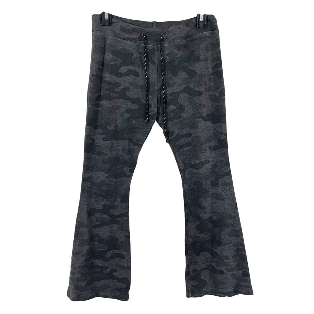 Sundry Black & Gray Camo‎ Drawstring Flare Pants Soft - Size 2, Medium